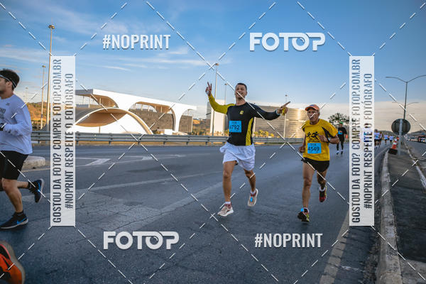 Buy your photos of the eventMaratona e Meia Maratona das Gerais on Fotop