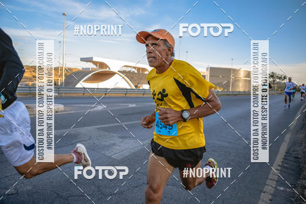 Buy your photos of the eventMaratona e Meia Maratona das Gerais on Fotop
