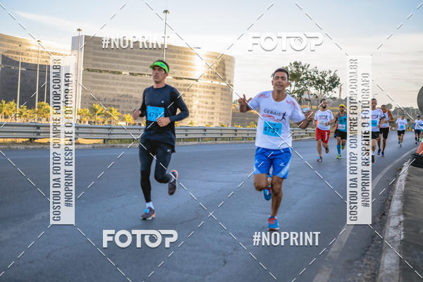 Buy your photos of the eventMaratona e Meia Maratona das Gerais on Fotop