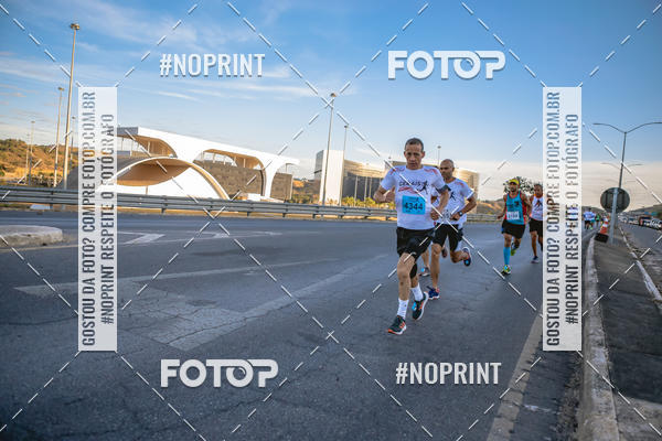 Buy your photos of the eventMaratona e Meia Maratona das Gerais on Fotop