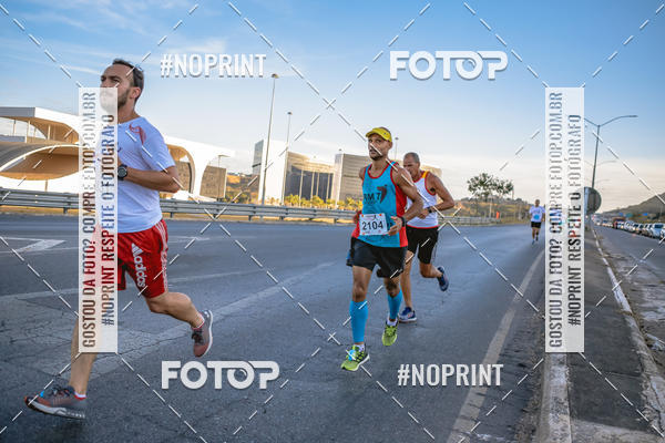 Buy your photos of the eventMaratona e Meia Maratona das Gerais on Fotop
