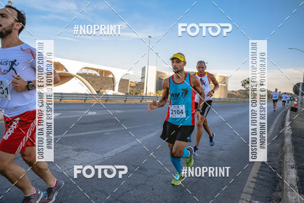 Buy your photos of the eventMaratona e Meia Maratona das Gerais on Fotop
