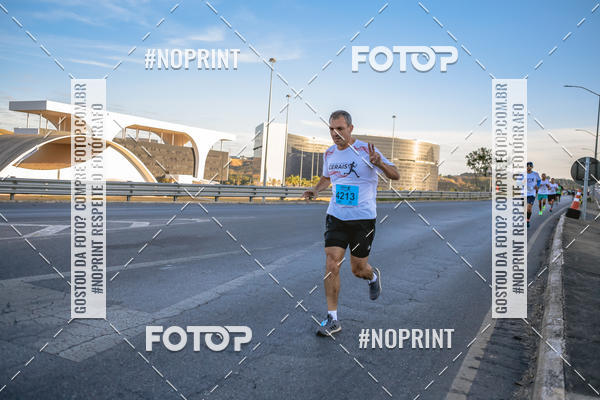 Buy your photos of the eventMaratona e Meia Maratona das Gerais on Fotop