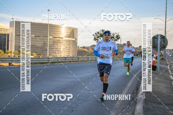 Buy your photos of the eventMaratona e Meia Maratona das Gerais on Fotop