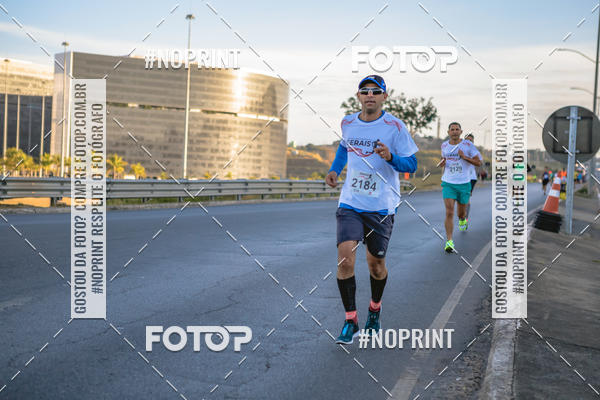 Buy your photos of the eventMaratona e Meia Maratona das Gerais on Fotop