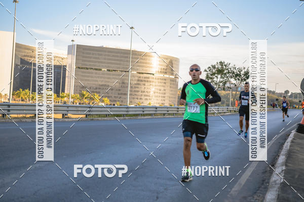 Buy your photos of the eventMaratona e Meia Maratona das Gerais on Fotop