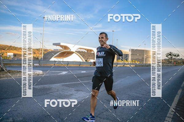 Buy your photos of the eventMaratona e Meia Maratona das Gerais on Fotop