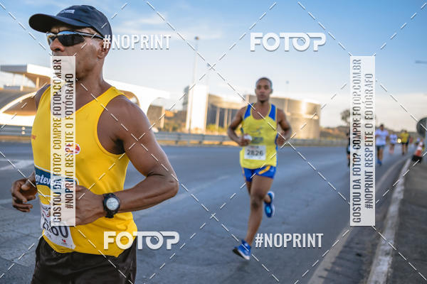 Buy your photos of the eventMaratona e Meia Maratona das Gerais on Fotop