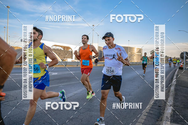 Buy your photos of the eventMaratona e Meia Maratona das Gerais on Fotop