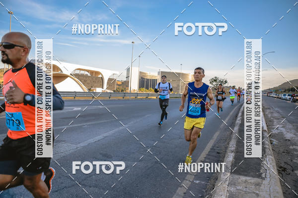 Buy your photos of the eventMaratona e Meia Maratona das Gerais on Fotop