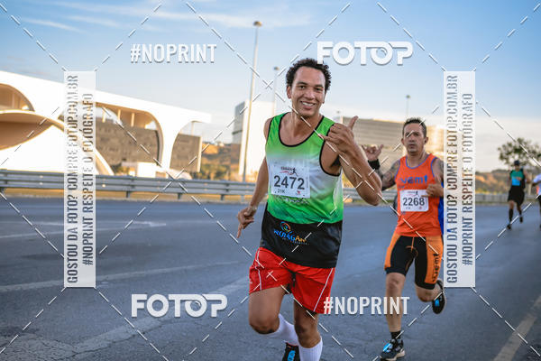 Buy your photos of the eventMaratona e Meia Maratona das Gerais on Fotop