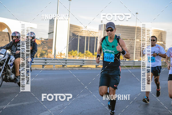 Buy your photos of the eventMaratona e Meia Maratona das Gerais on Fotop