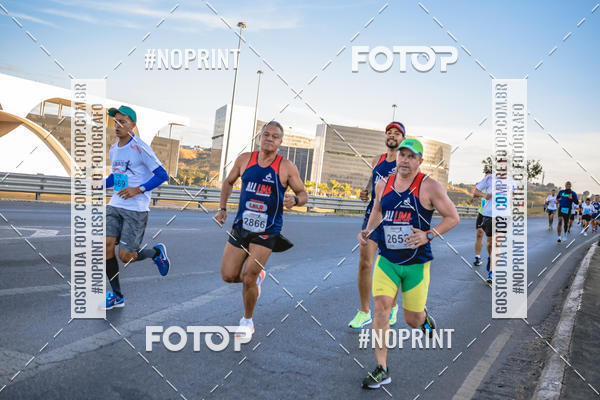 Buy your photos of the eventMaratona e Meia Maratona das Gerais on Fotop