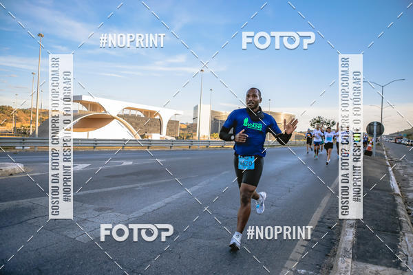 Buy your photos of the eventMaratona e Meia Maratona das Gerais on Fotop