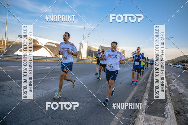 Buy your photos of the eventMaratona e Meia Maratona das Gerais on Fotop