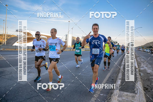 Buy your photos of the eventMaratona e Meia Maratona das Gerais on Fotop