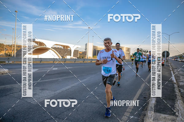 Buy your photos of the eventMaratona e Meia Maratona das Gerais on Fotop
