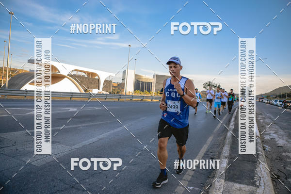 Buy your photos of the eventMaratona e Meia Maratona das Gerais on Fotop