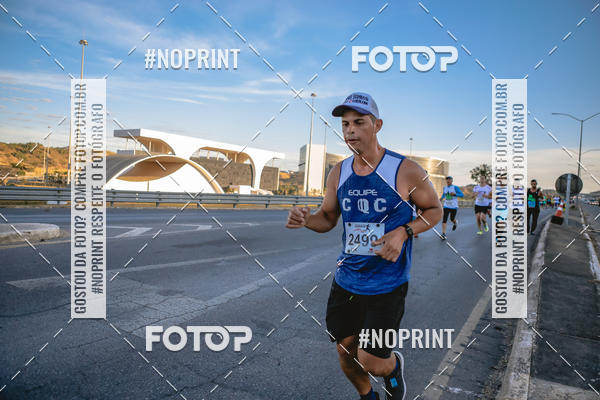 Buy your photos of the eventMaratona e Meia Maratona das Gerais on Fotop