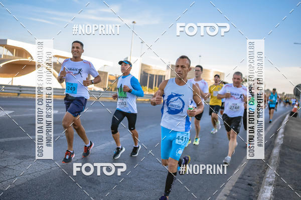 Buy your photos of the eventMaratona e Meia Maratona das Gerais on Fotop