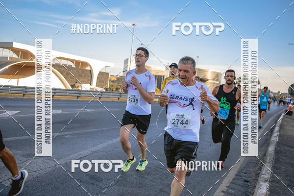 Buy your photos of the eventMaratona e Meia Maratona das Gerais on Fotop