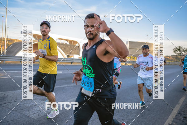 Buy your photos of the eventMaratona e Meia Maratona das Gerais on Fotop