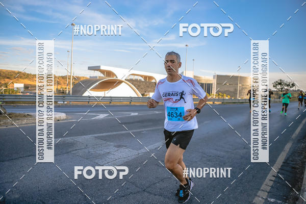 Buy your photos of the eventMaratona e Meia Maratona das Gerais on Fotop
