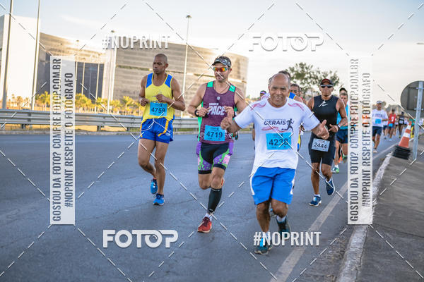 Buy your photos of the eventMaratona e Meia Maratona das Gerais on Fotop
