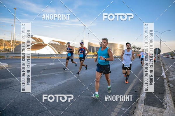 Buy your photos of the eventMaratona e Meia Maratona das Gerais on Fotop