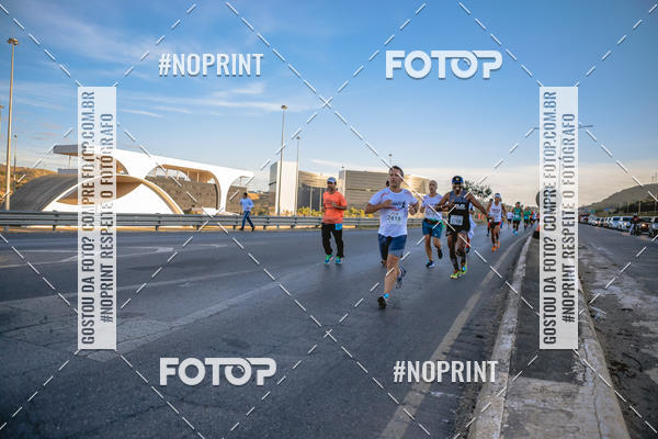 Buy your photos of the eventMaratona e Meia Maratona das Gerais on Fotop