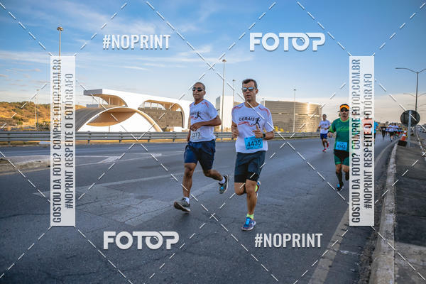 Buy your photos of the eventMaratona e Meia Maratona das Gerais on Fotop