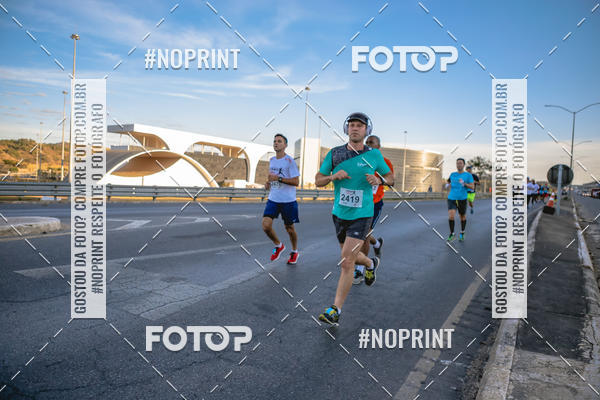 Buy your photos of the eventMaratona e Meia Maratona das Gerais on Fotop