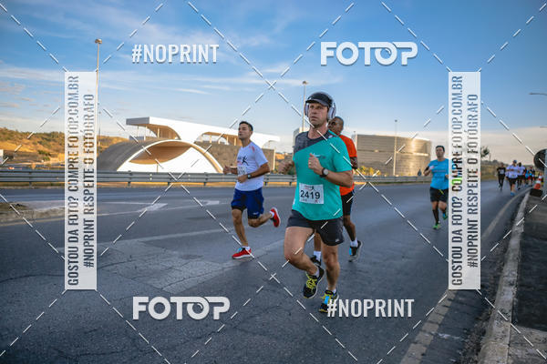 Buy your photos of the eventMaratona e Meia Maratona das Gerais on Fotop