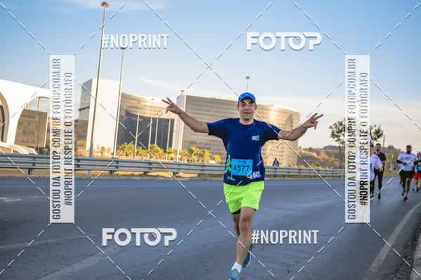 Buy your photos of the eventMaratona e Meia Maratona das Gerais on Fotop