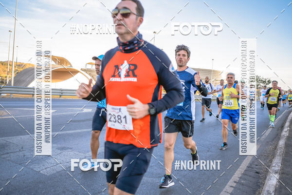Buy your photos of the eventMaratona e Meia Maratona das Gerais on Fotop