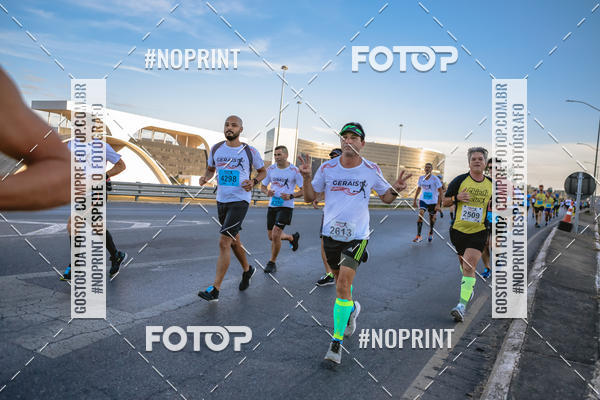 Buy your photos of the eventMaratona e Meia Maratona das Gerais on Fotop