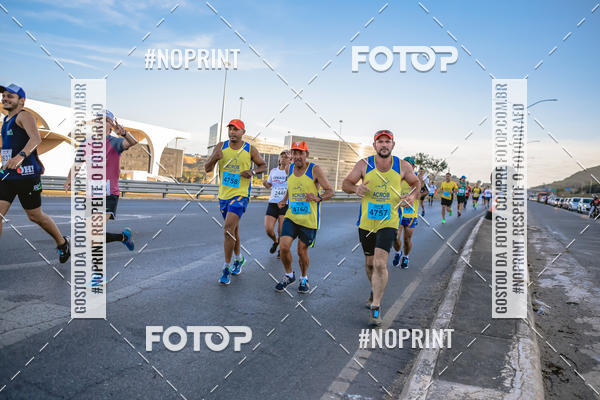 Buy your photos of the eventMaratona e Meia Maratona das Gerais on Fotop