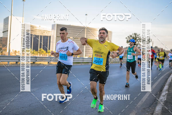 Buy your photos of the eventMaratona e Meia Maratona das Gerais on Fotop