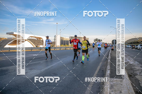 Buy your photos of the eventMaratona e Meia Maratona das Gerais on Fotop