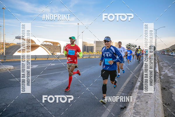 Buy your photos of the eventMaratona e Meia Maratona das Gerais on Fotop