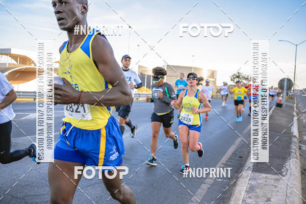 Buy your photos of the eventMaratona e Meia Maratona das Gerais on Fotop