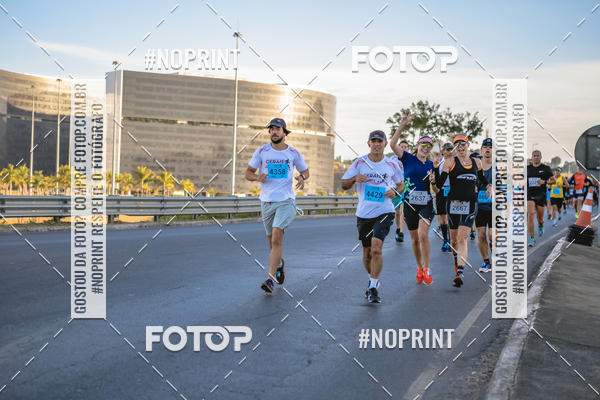 Buy your photos of the eventMaratona e Meia Maratona das Gerais on Fotop