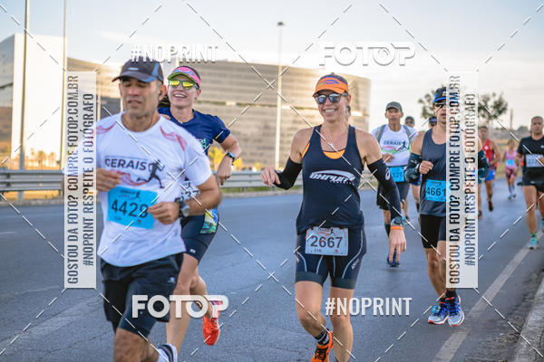 Buy your photos of the eventMaratona e Meia Maratona das Gerais on Fotop
