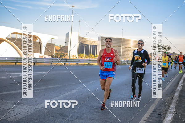 Buy your photos of the eventMaratona e Meia Maratona das Gerais on Fotop