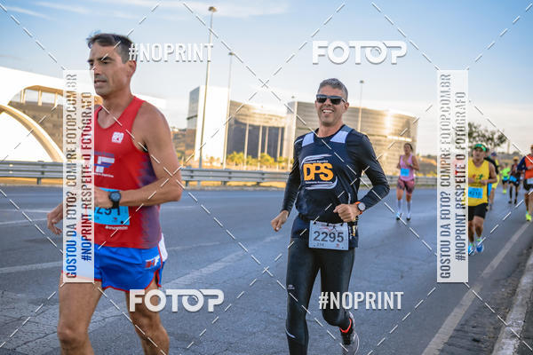 Buy your photos of the eventMaratona e Meia Maratona das Gerais on Fotop