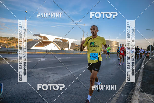Buy your photos of the eventMaratona e Meia Maratona das Gerais on Fotop