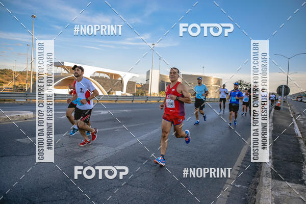 Buy your photos of the eventMaratona e Meia Maratona das Gerais on Fotop