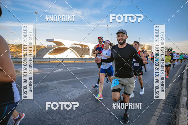 Buy your photos of the eventMaratona e Meia Maratona das Gerais on Fotop