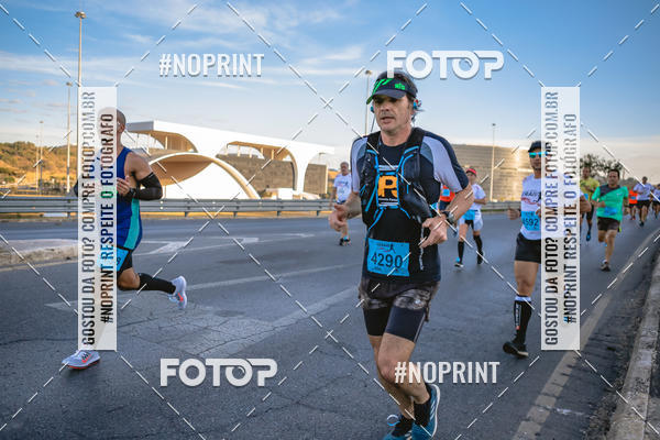 Buy your photos of the eventMaratona e Meia Maratona das Gerais on Fotop