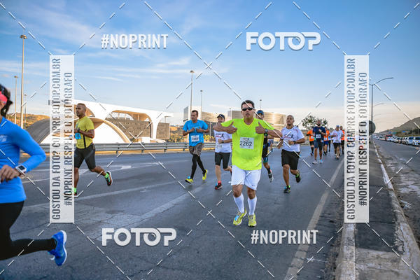 Buy your photos of the eventMaratona e Meia Maratona das Gerais on Fotop